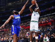 PG电子试玩-雄鹿战胜快船，终结对手四连胜