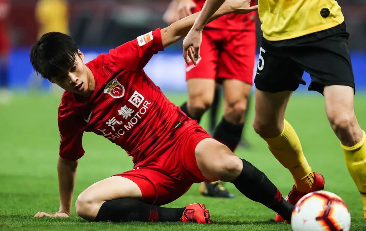 PG电子官网入口-上港战申花:客场争胜,士气高昂备战成功