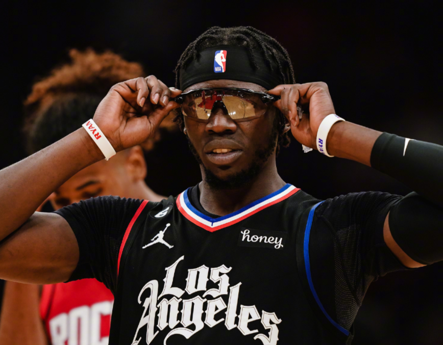 PG电子官网-弗赖堡喜迎大胜，向前势不可挡