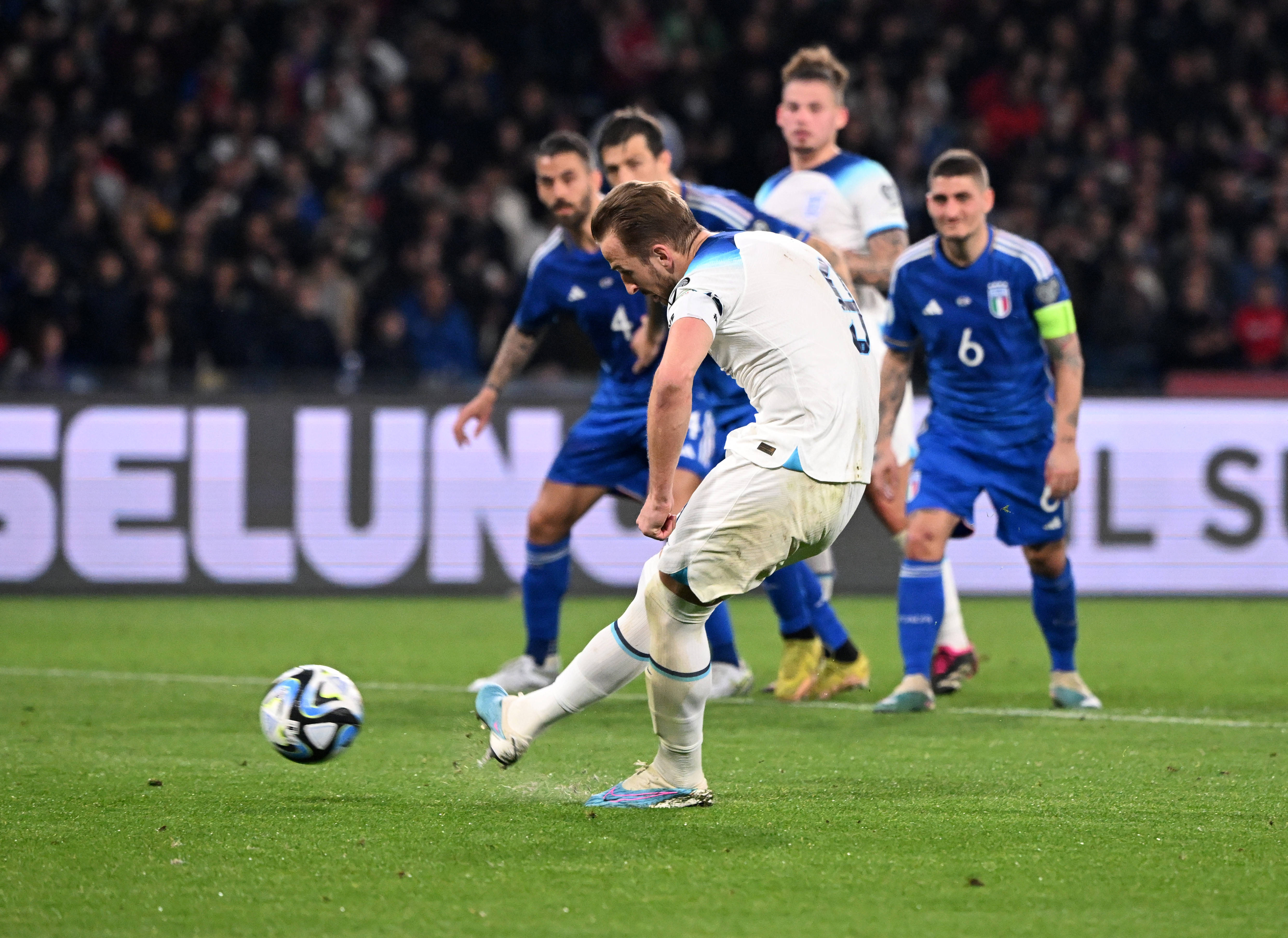 PG平台-泰国羽毛球队碾压英格兰羽毛球队，辛杜打破历史纪录