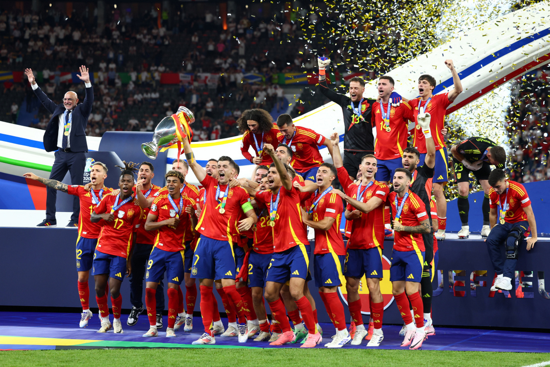 PG中国官网-赛场精彩瞬间抢先看,足球风云再起的简单介绍